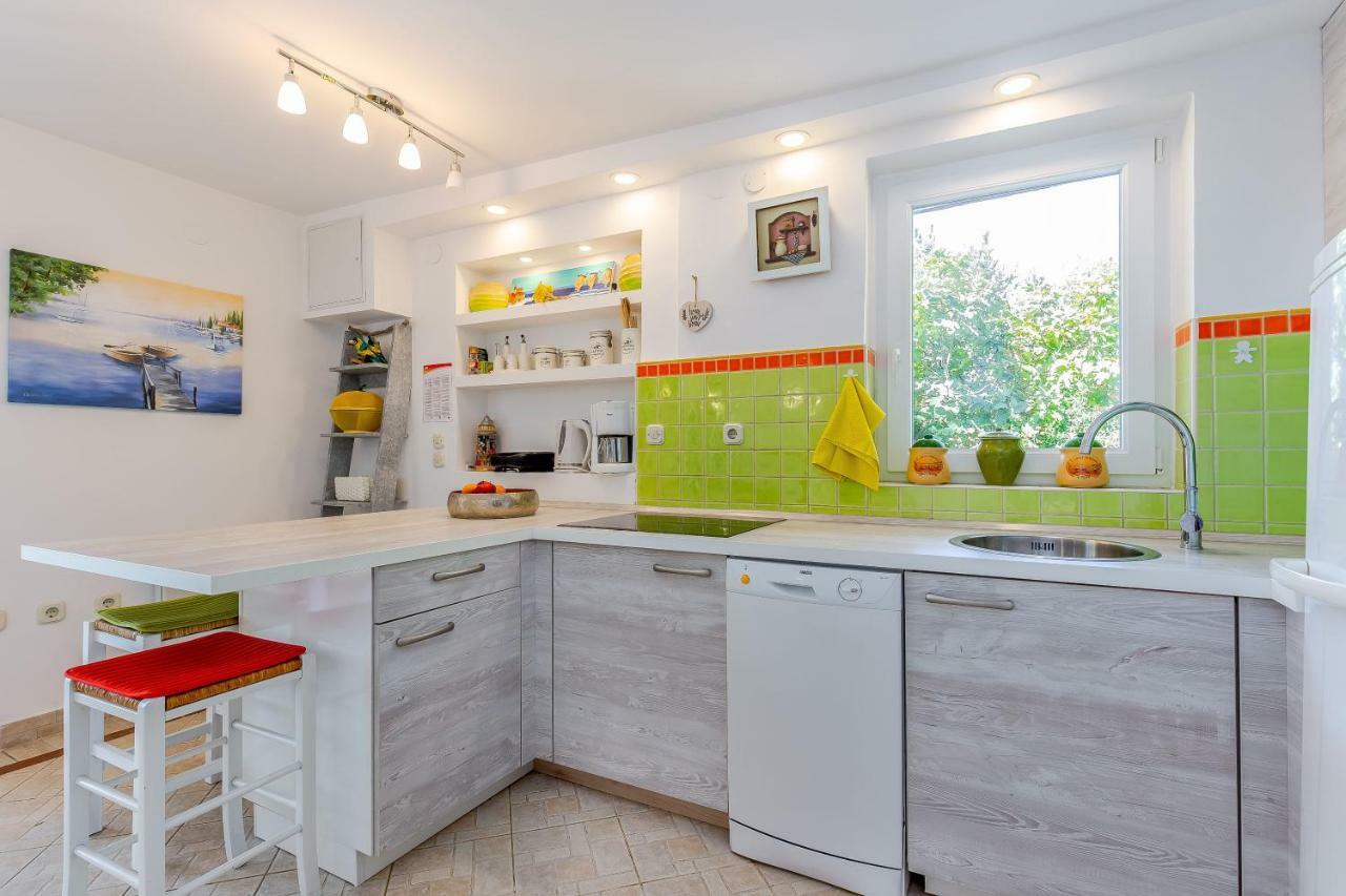 Holiday Home Zita Кралєвиця Екстер'єр фото